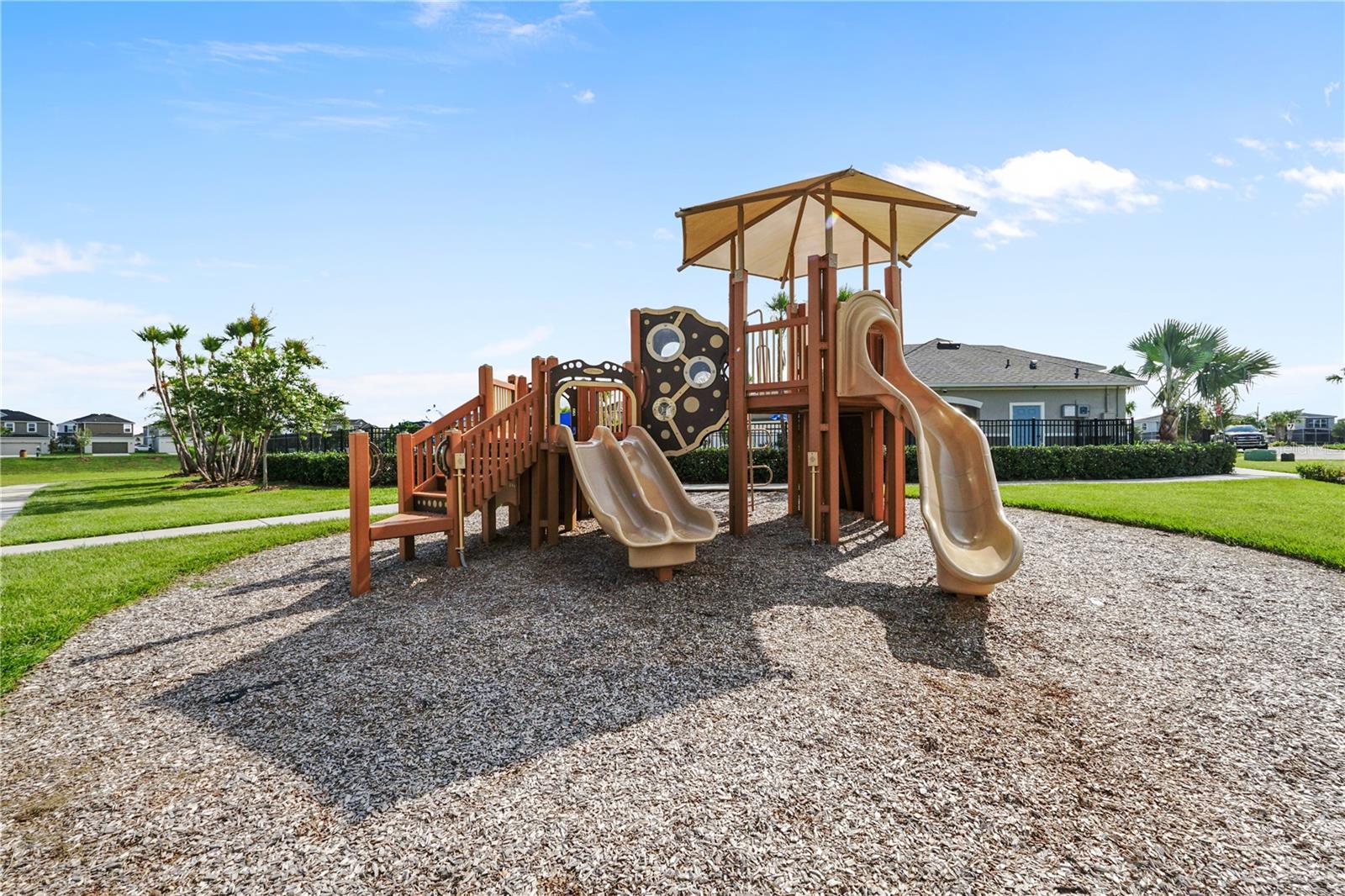 Image 34 of 36 For 736 Overpool Avenue