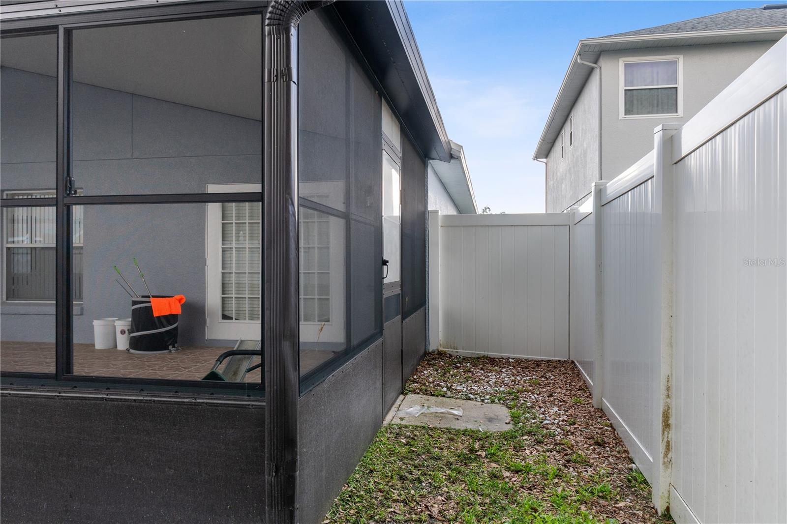 Image 48 of 49 For 107 Thornbury Lane