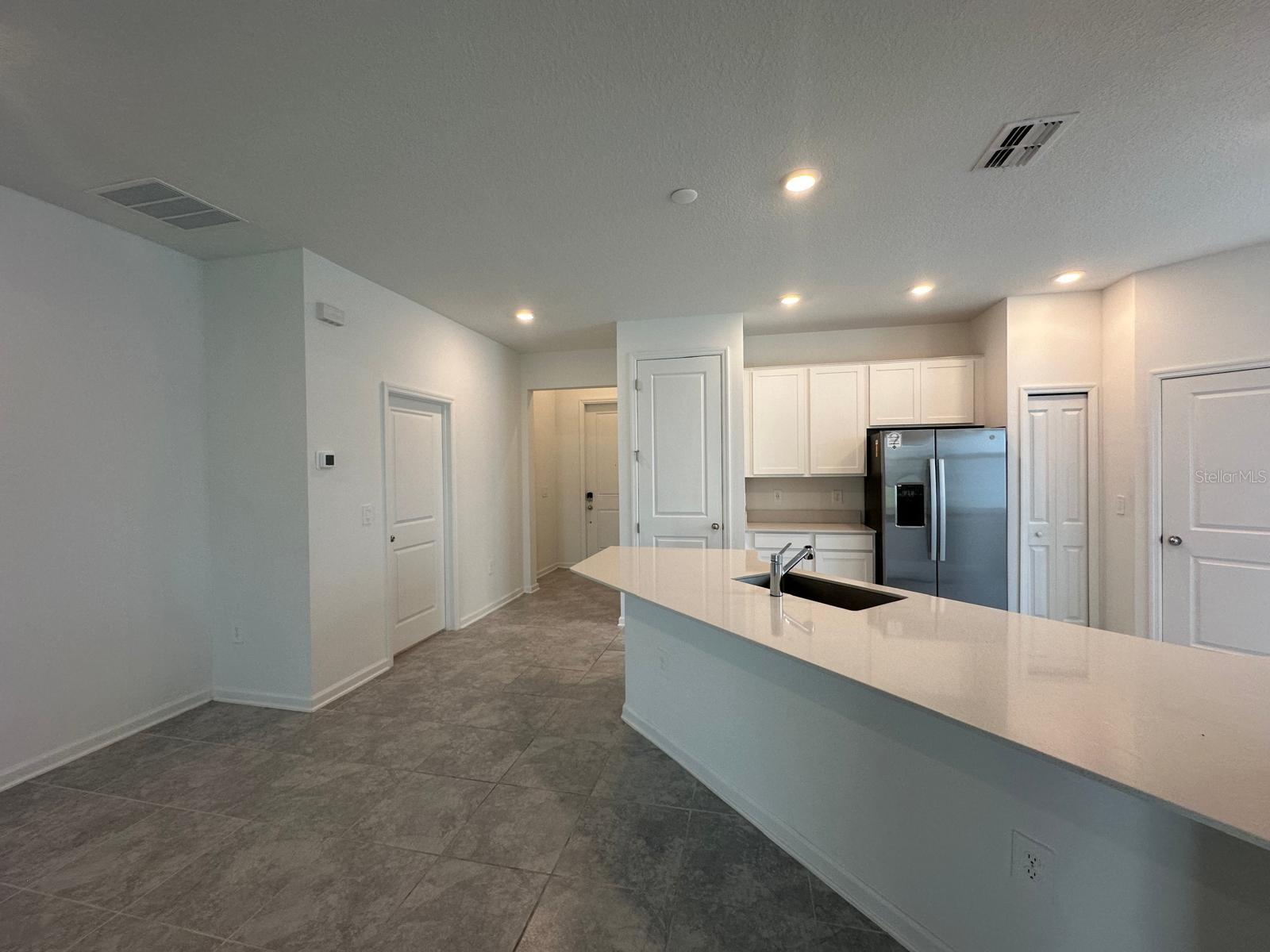 Image 14 of 76 For 2075 Punch Bowl Avenue