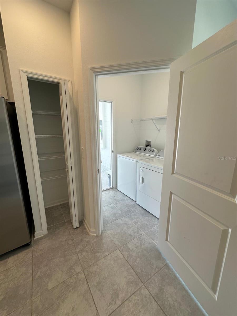 Image 21 of 76 For 2075 Punch Bowl Avenue