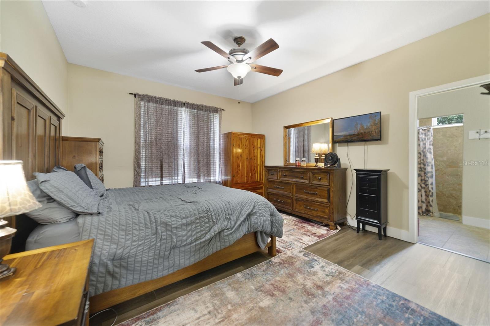 Image 22 of 48 For 3375 Packard Avenue