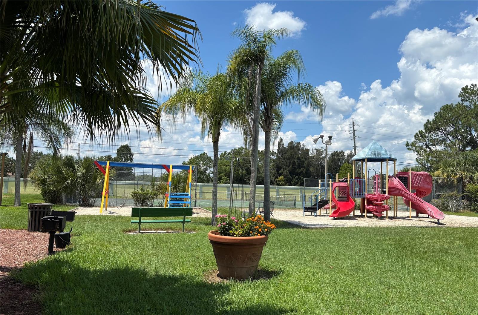 Image 25 of 34 For 2032 Royal Bay Boulevard 68