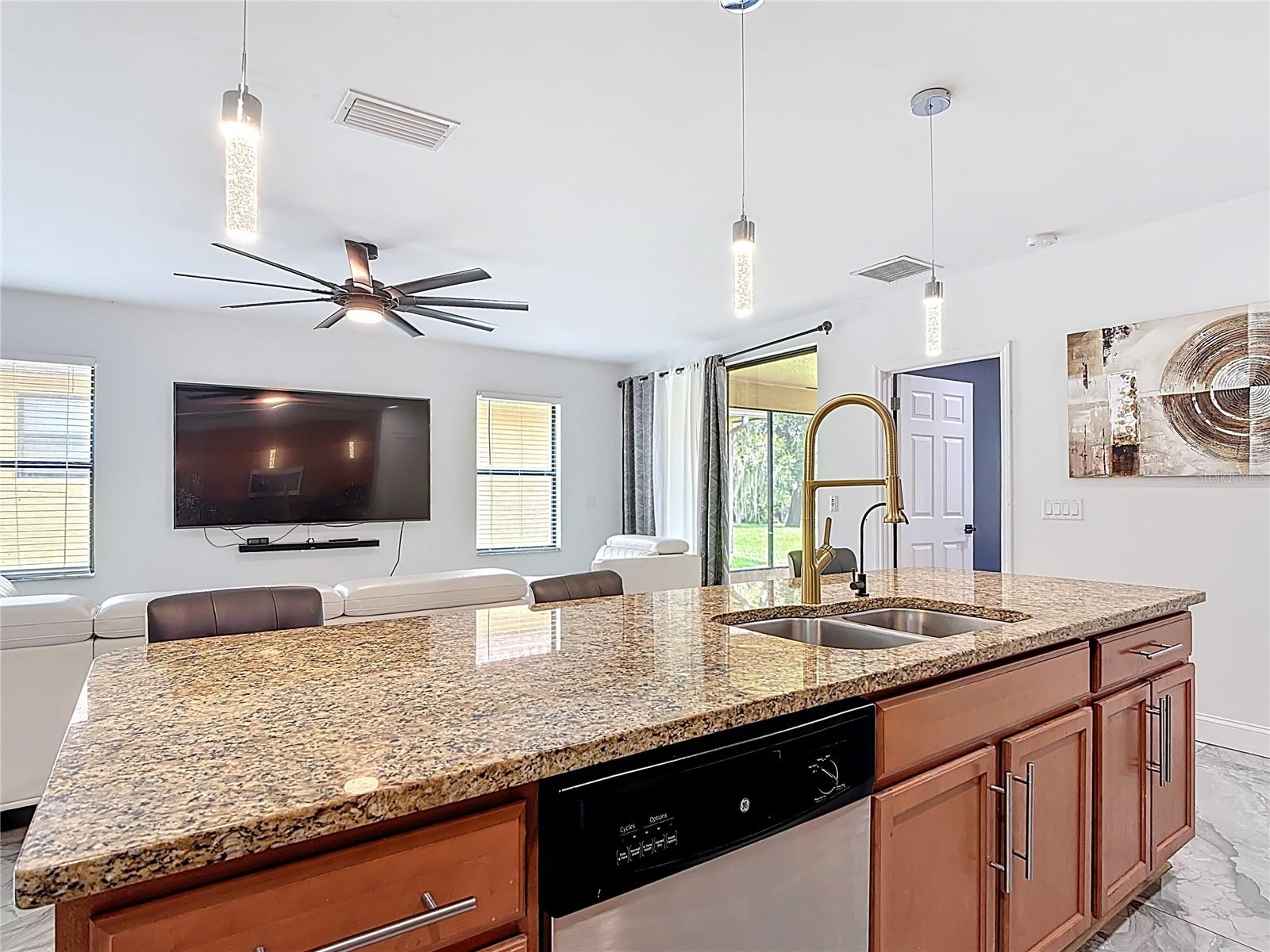 Image 19 of 61 For 2939 Casabella Drive