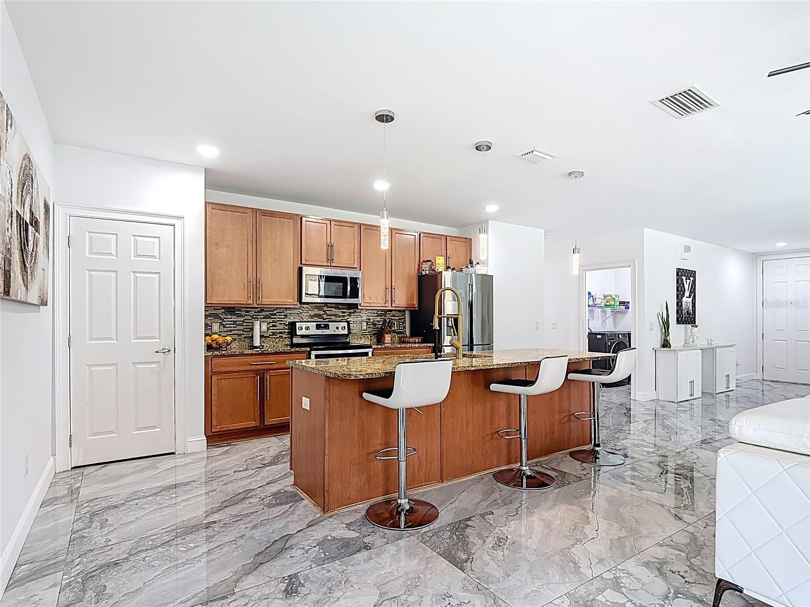 Image 22 of 61 For 2939 Casabella Drive