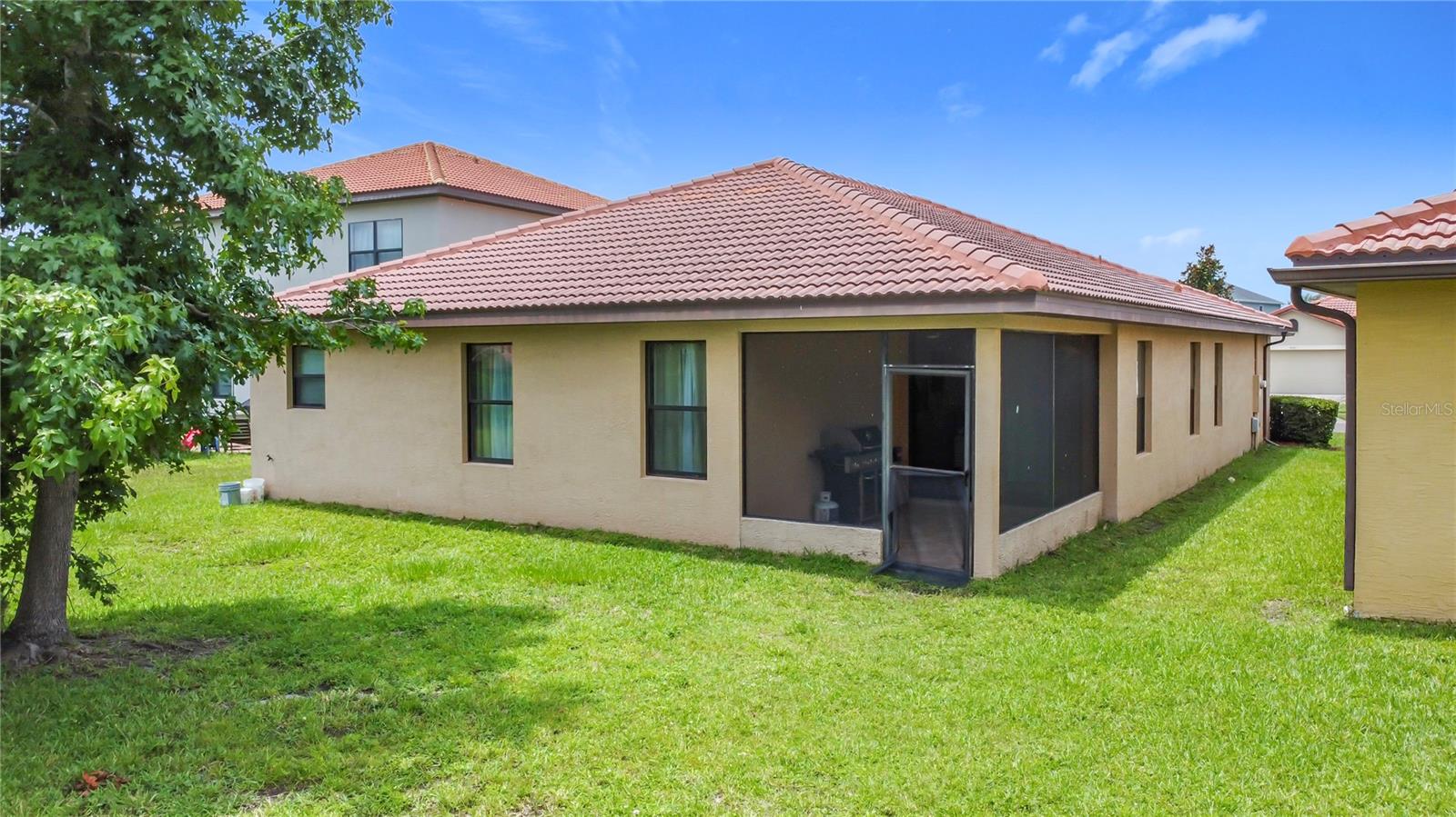 Image 43 of 61 For 2939 Casabella Drive
