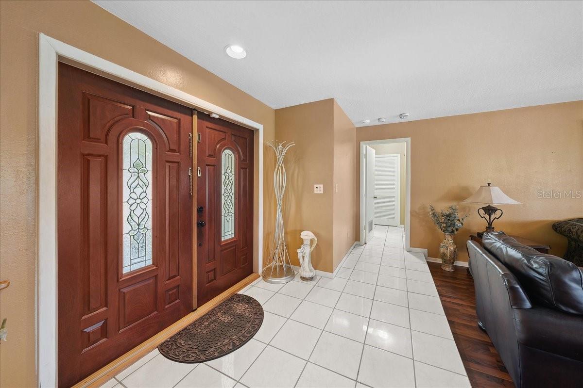 Image 4 of 40 For 1496 Scepter