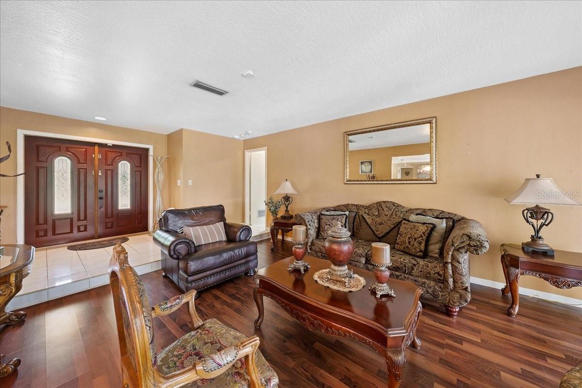Image 6 of 40 For 1496 Scepter