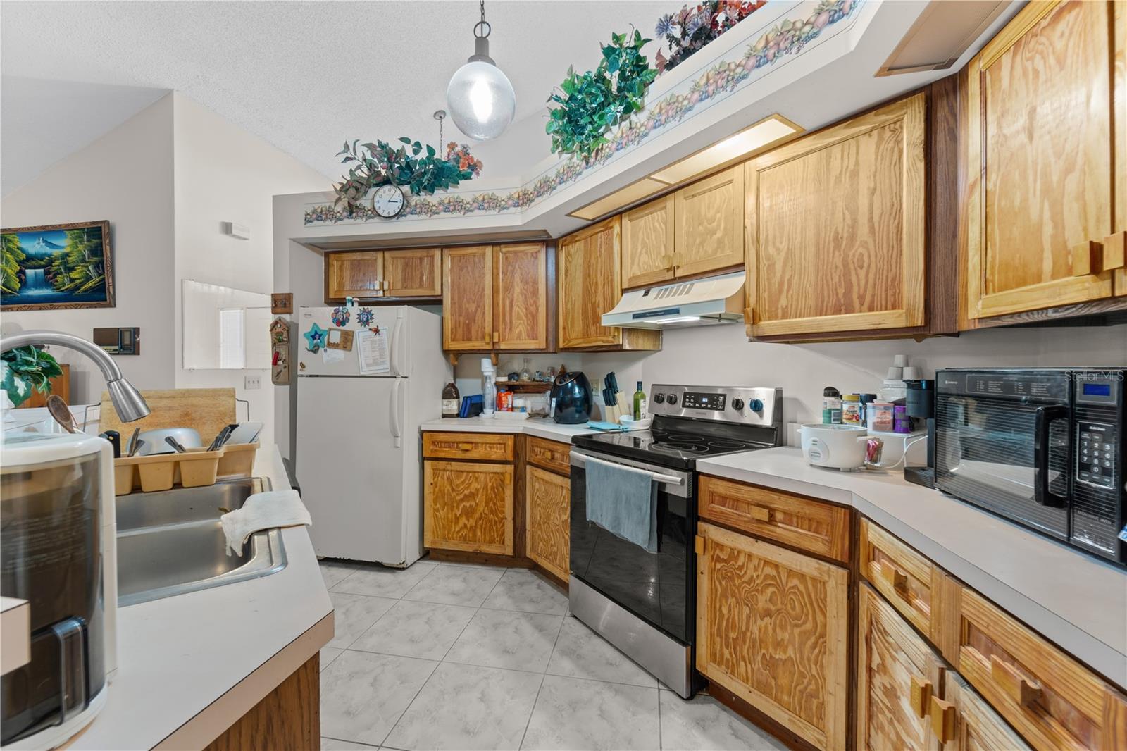 Image 11 of 19 For 180 White Birch Drive