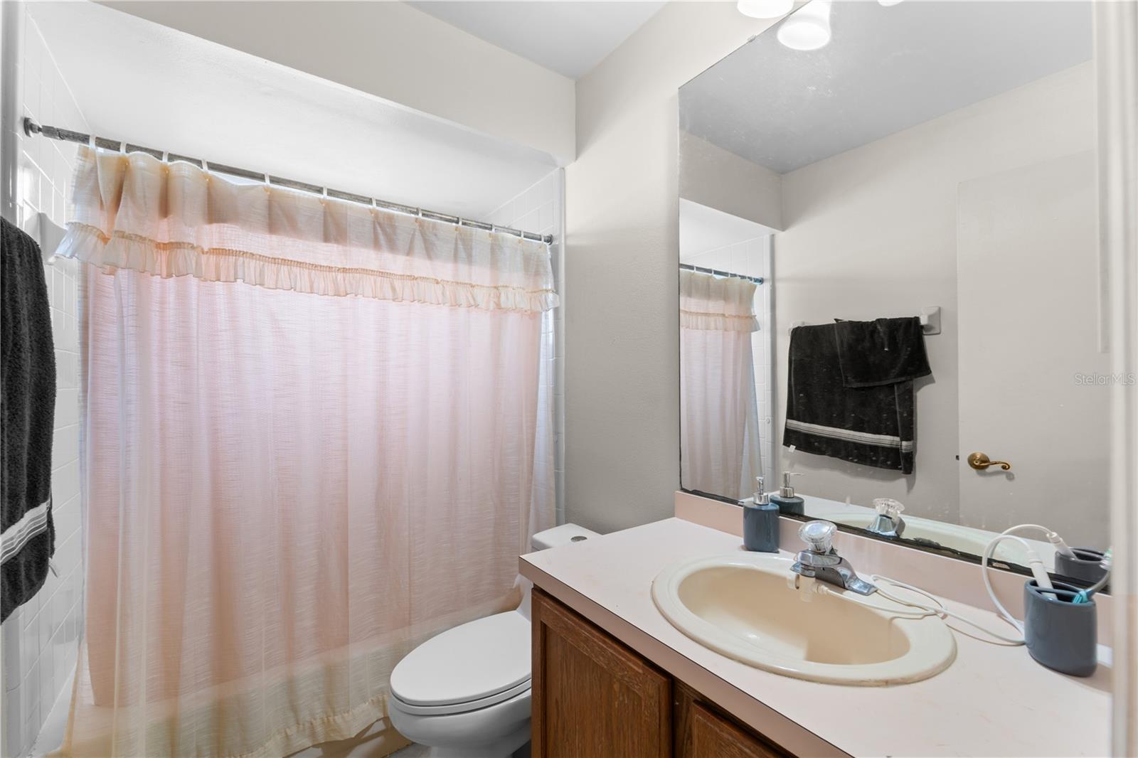 Image 18 of 19 For 180 White Birch Drive