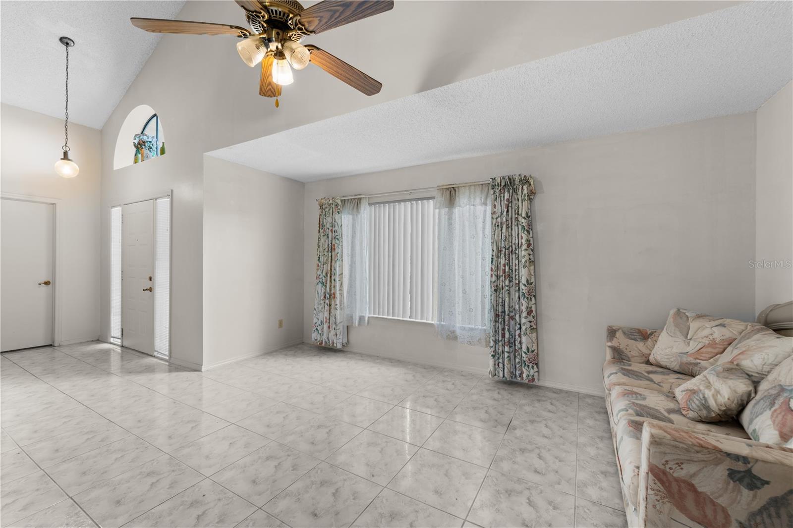 Image 4 of 19 For 180 White Birch Drive