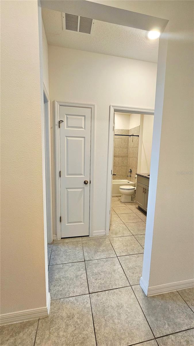 Image 14 of 26 For 522 Feltrim Manor Road