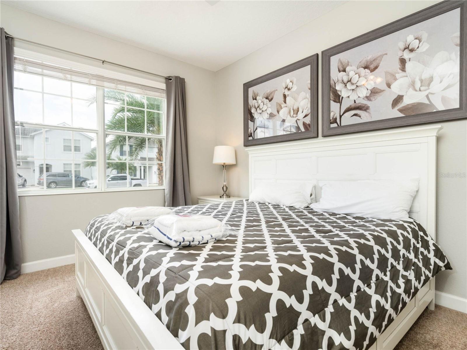 Image 14 of 67 For 4770 Kings Castle Circle