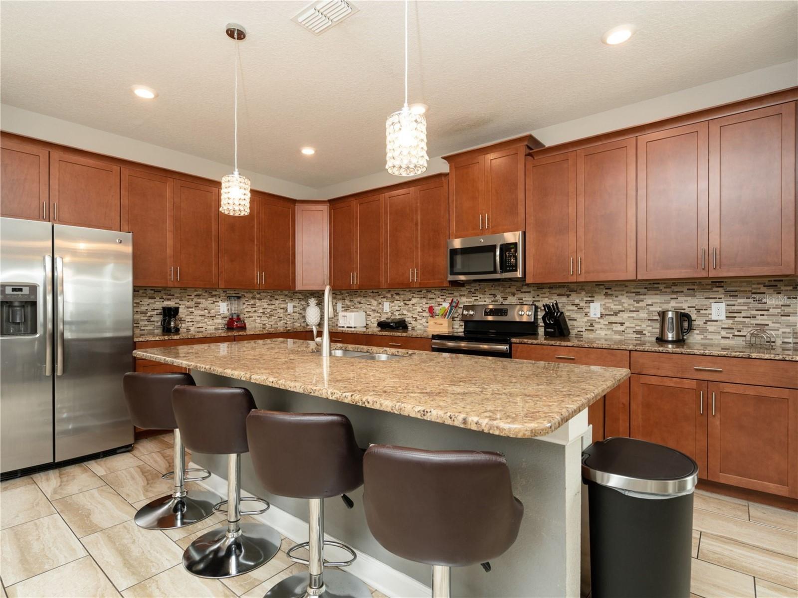 Image 22 of 67 For 4770 Kings Castle Circle