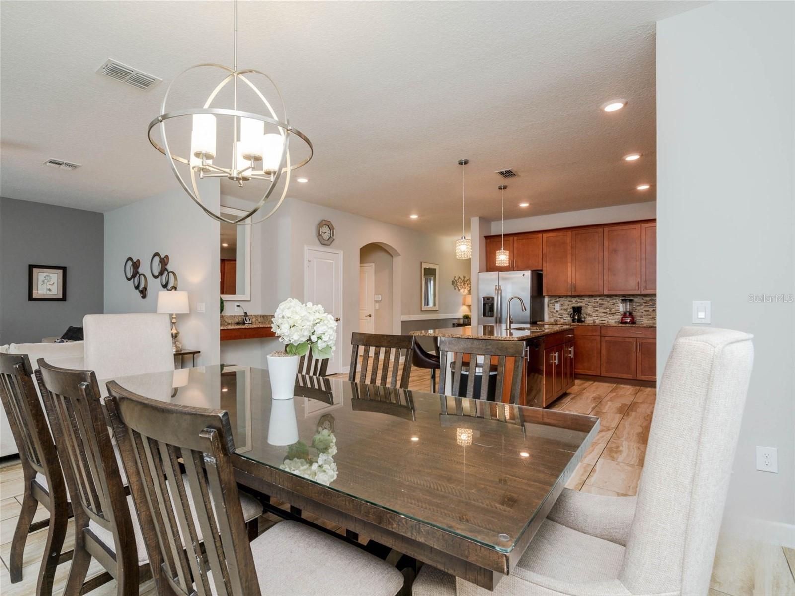 Image 25 of 67 For 4770 Kings Castle Circle