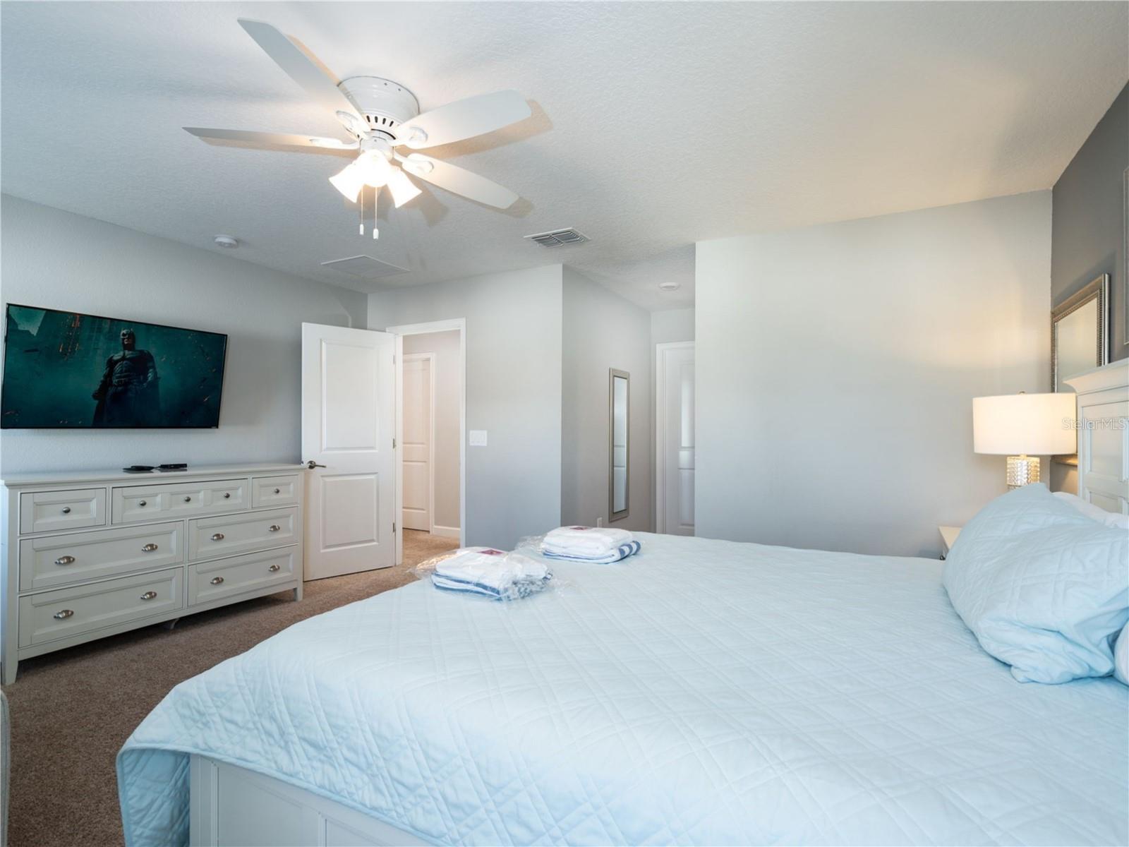 Image 35 of 67 For 4770 Kings Castle Circle