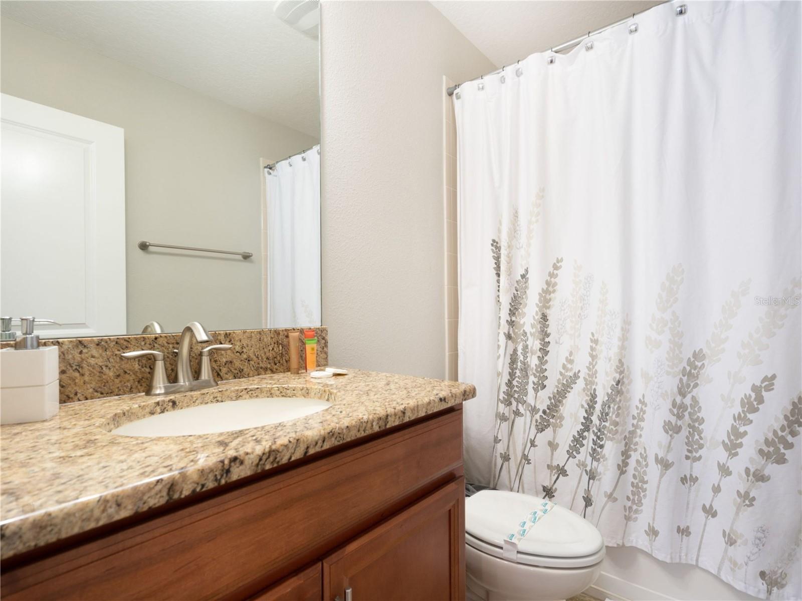 Image 40 of 67 For 4770 Kings Castle Circle