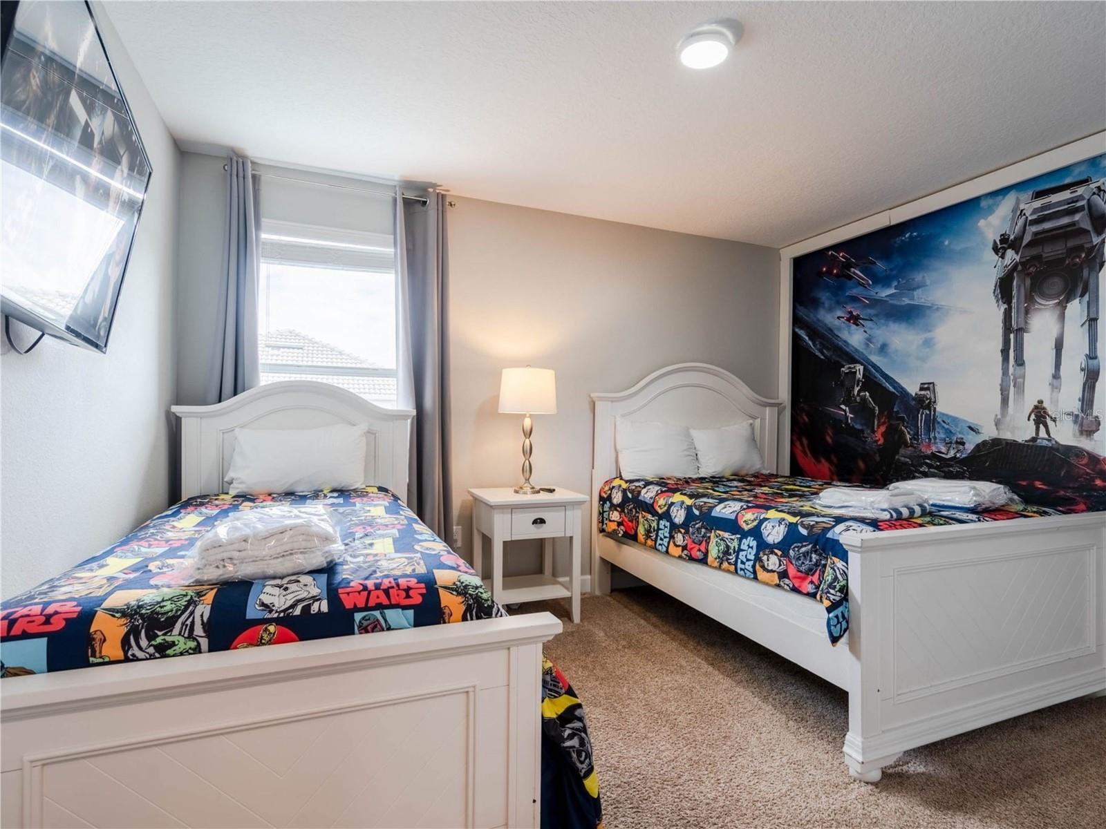 Image 46 of 67 For 4770 Kings Castle Circle