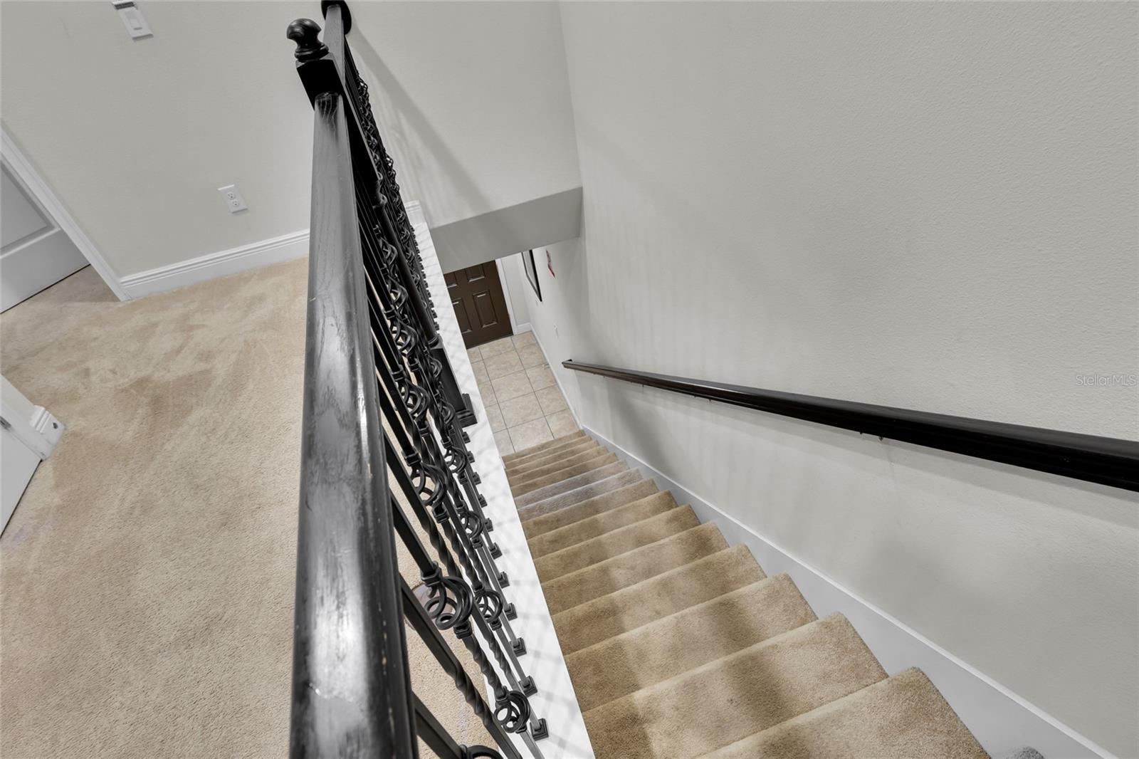Image 18 of 41 For 8203 Roseville Boulevard