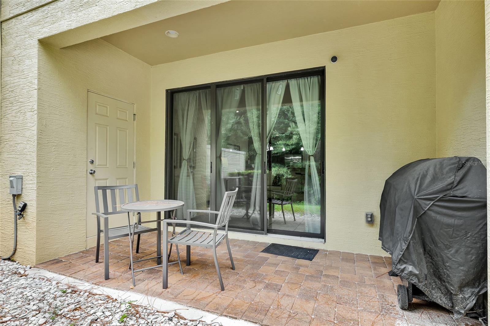 Image 27 of 41 For 8203 Roseville Boulevard