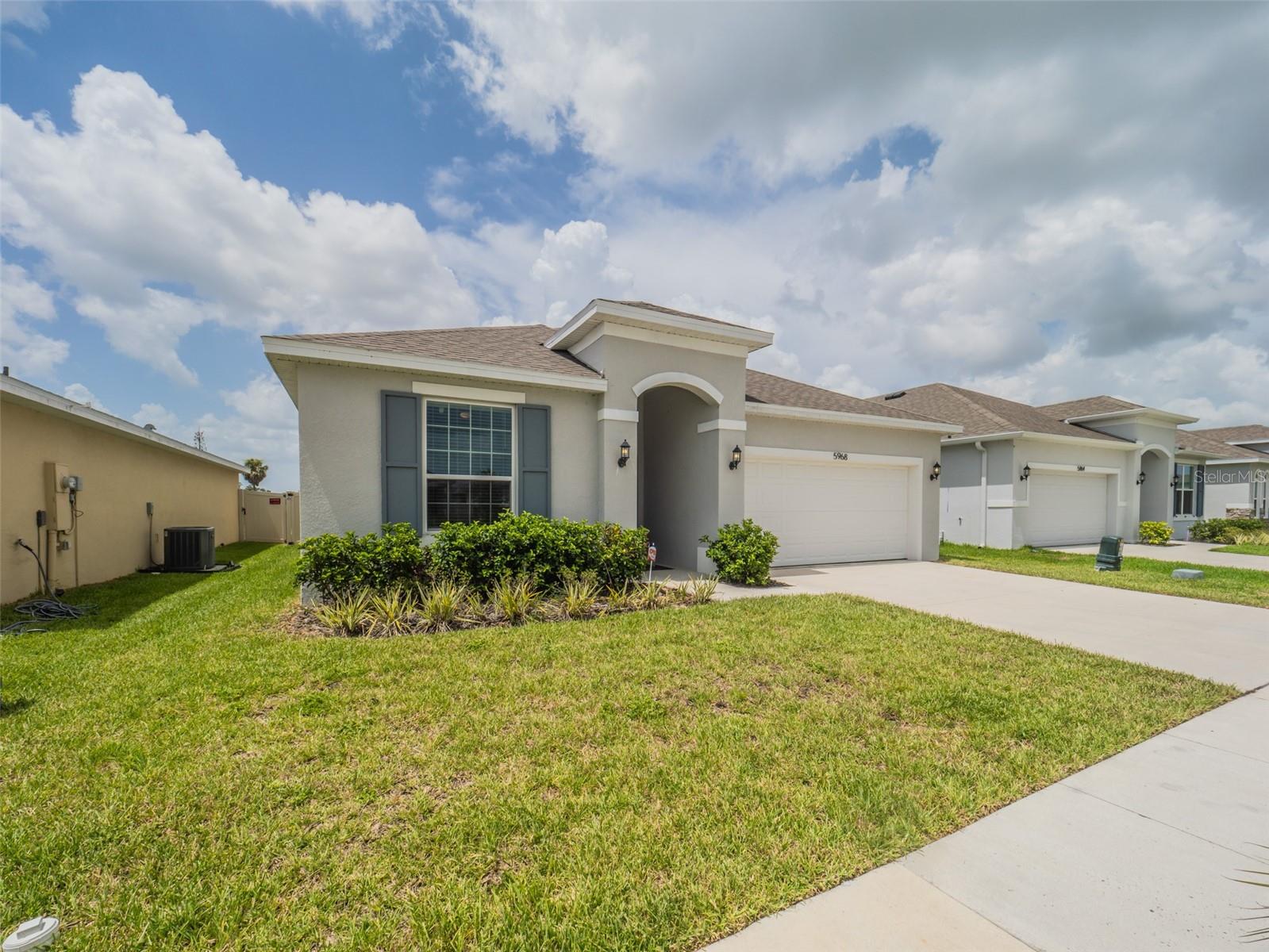 Image 4 of 52 For 5968 Catamaran Avenue