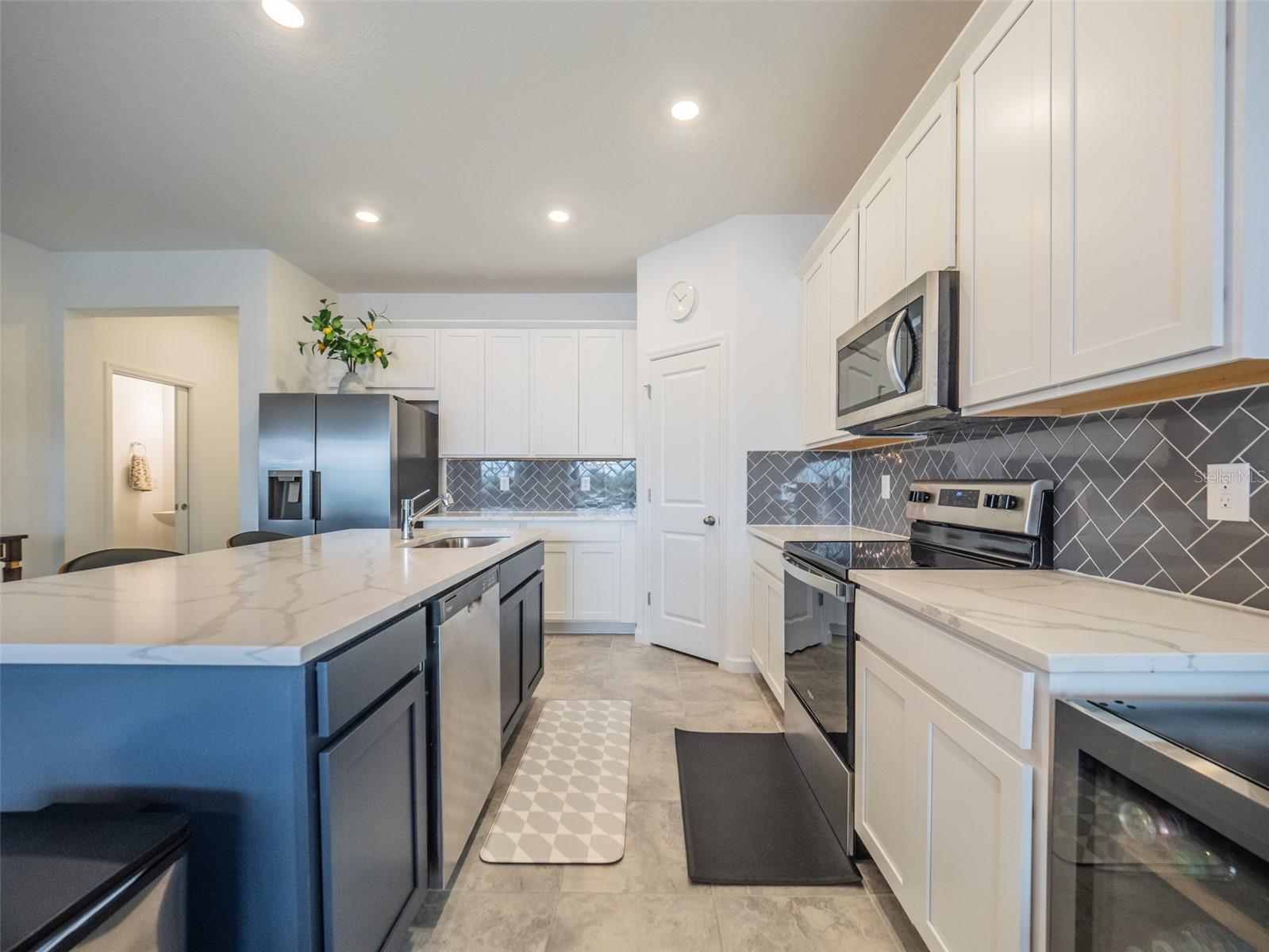 Image 9 of 52 For 5968 Catamaran Avenue