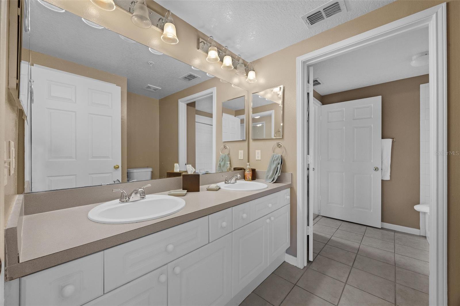 Image 21 of 38 For 315 Grand Magnolia Avenue 101