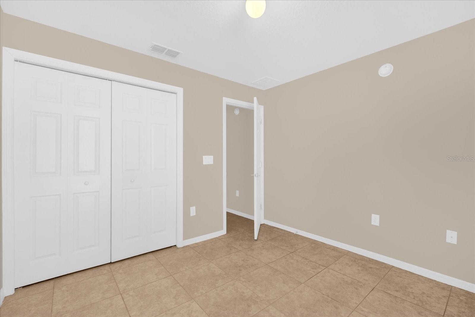 Image 6 of 28 For 505 Pentas Lane