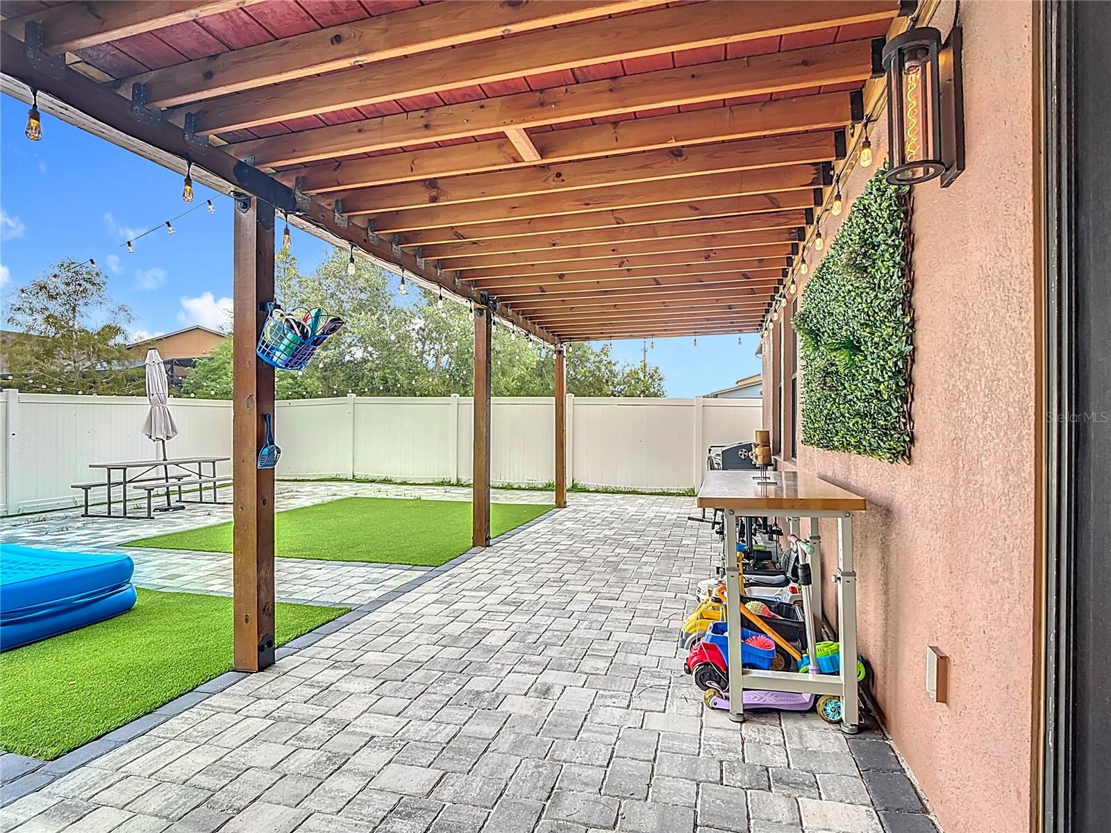 Image 38 of 45 For 911 La Terraza Lane