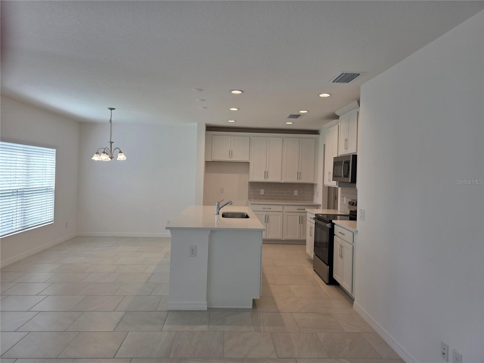 Image 3 of 5 For 1381 Sawgrass Hammock Lane