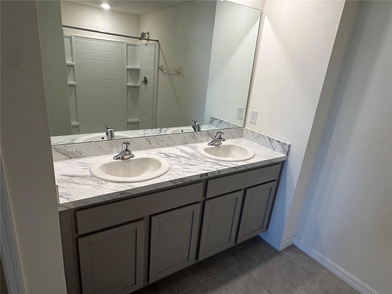 Image 36 of 68 For 16626 Mosaic Oar Drive