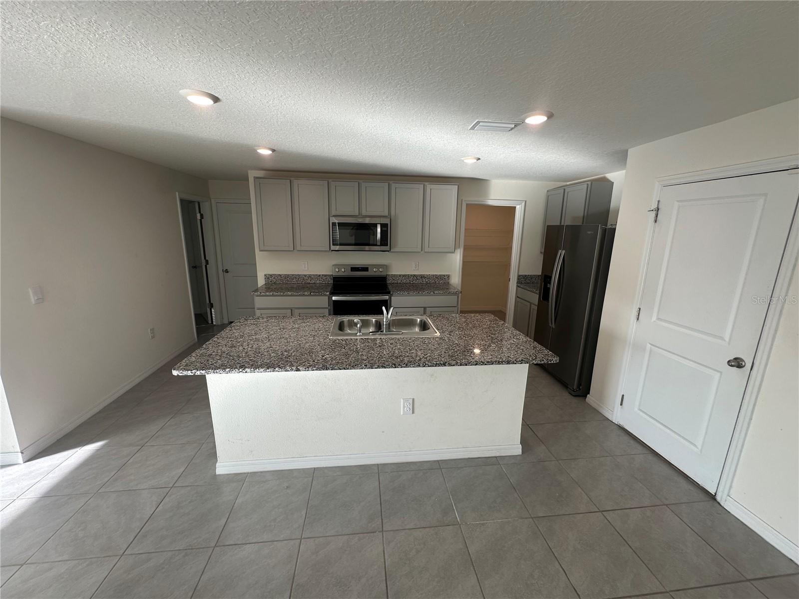 Image 9 of 68 For 16626 Mosaic Oar Drive