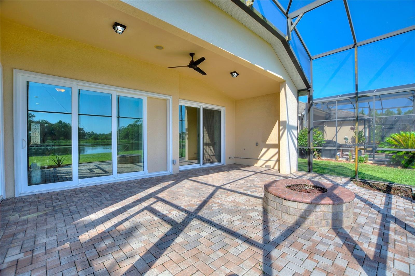 Image 11 of 60 For 136 Del Sol Avenue