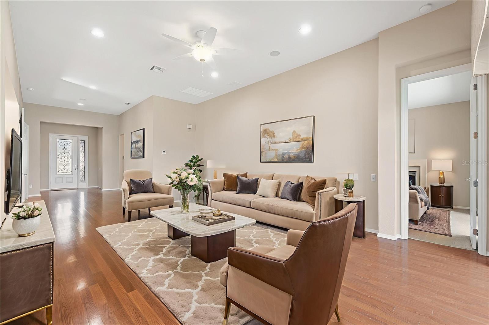 Image 13 of 60 For 136 Del Sol Avenue