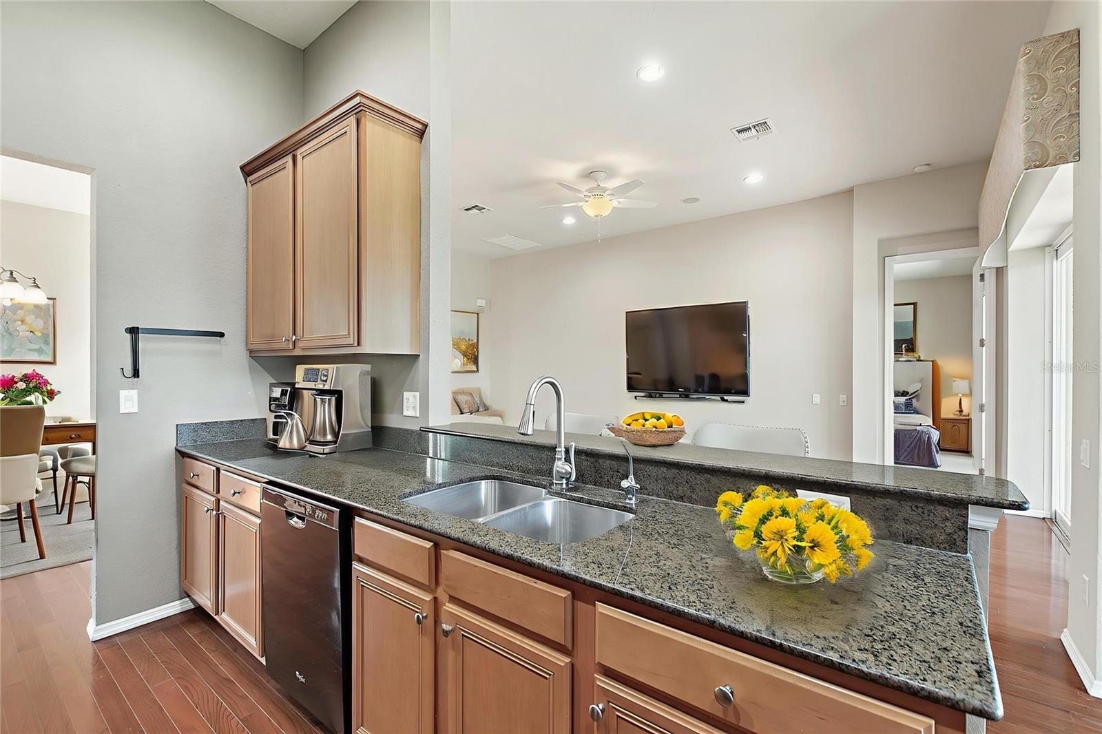 Image 22 of 60 For 136 Del Sol Avenue