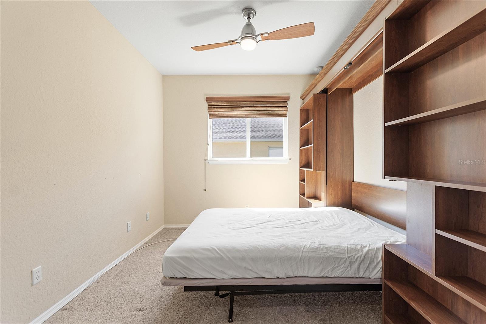 Image 26 of 60 For 136 Del Sol Avenue