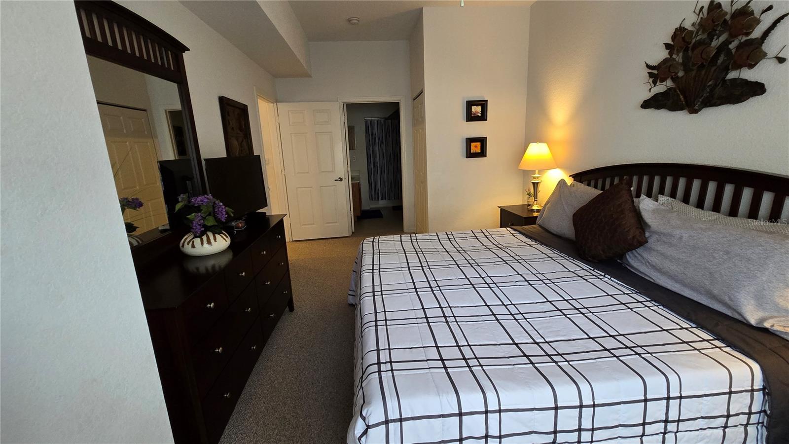 Image 7 of 14 For 4600 Yellowgold Road W 106