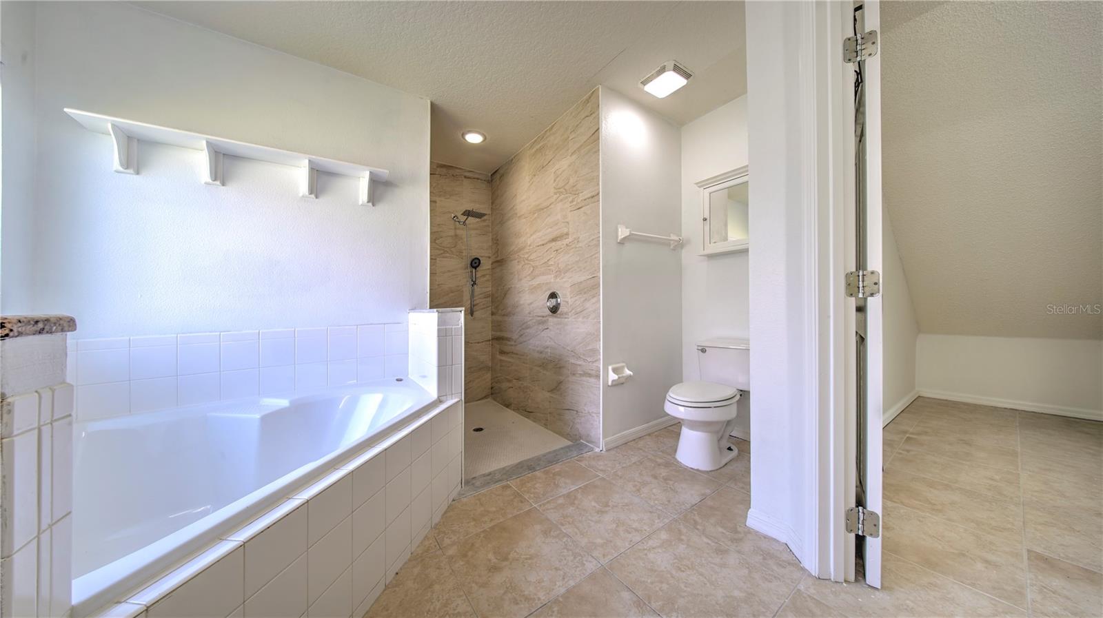 Image 16 of 40 For 13301 Whisper Bay Drive