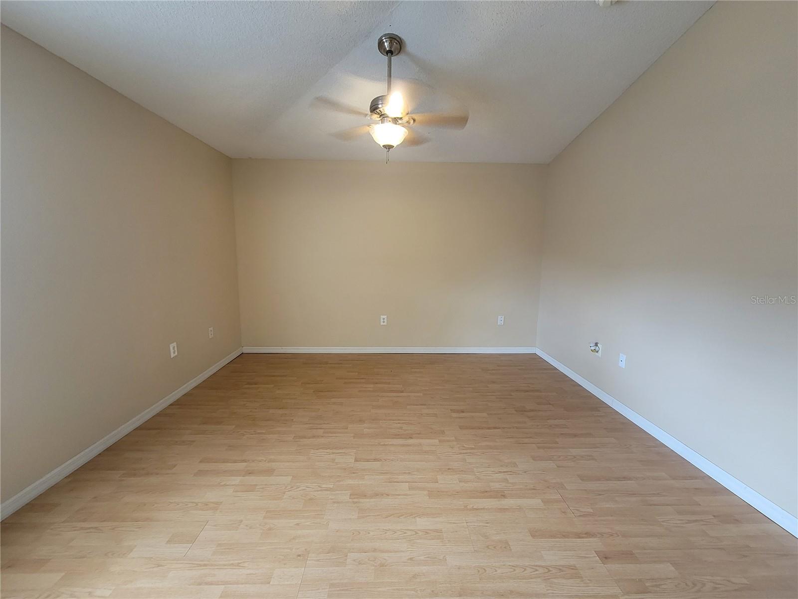 Image 11 of 22 For 723 Bobolink Court
