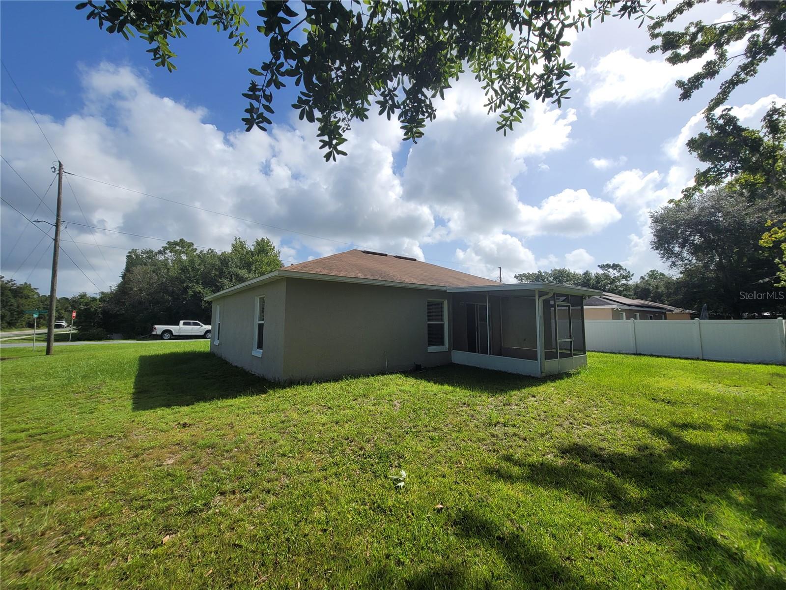Image 19 of 22 For 723 Bobolink Court