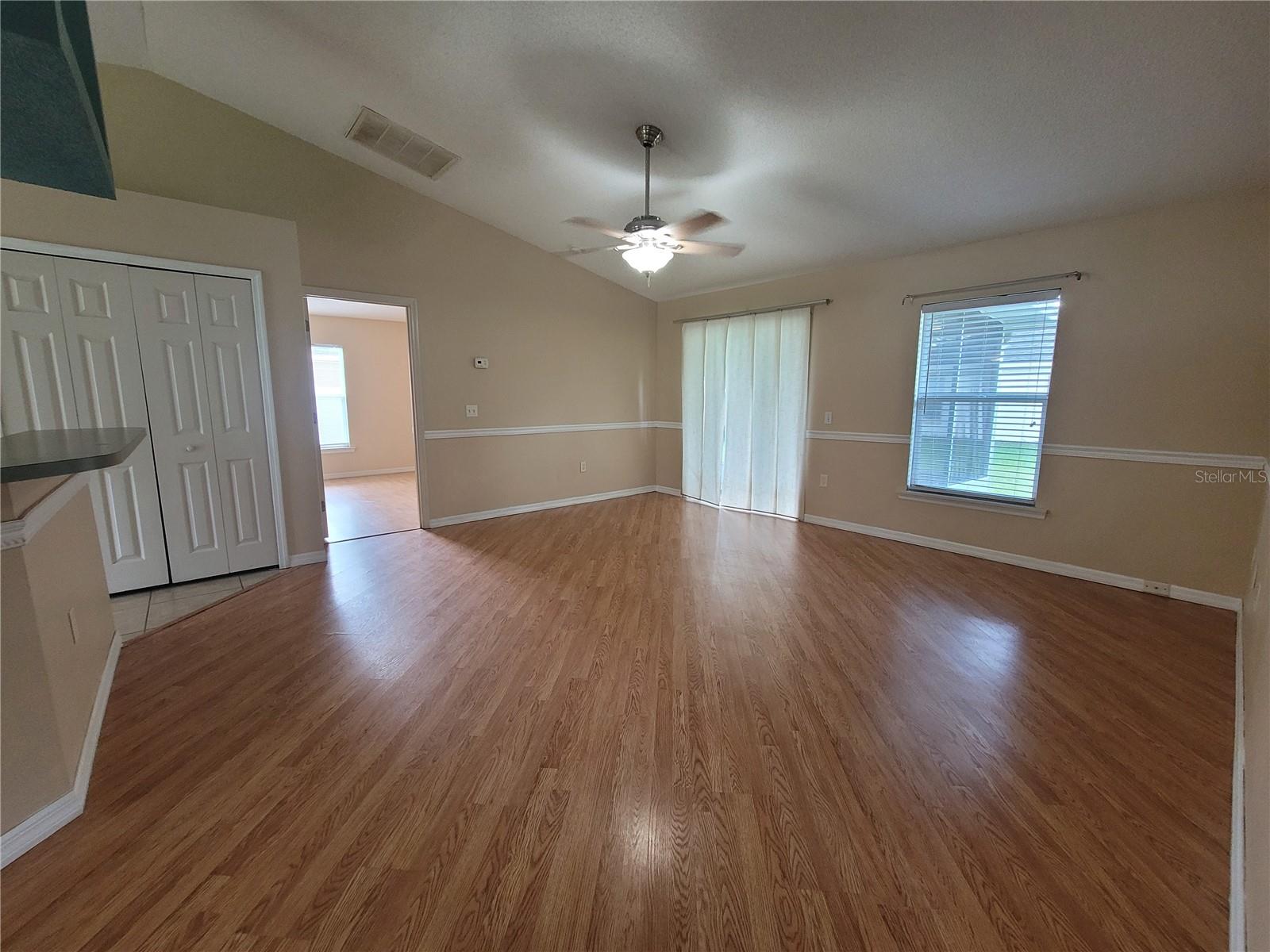Image 4 of 22 For 723 Bobolink Court