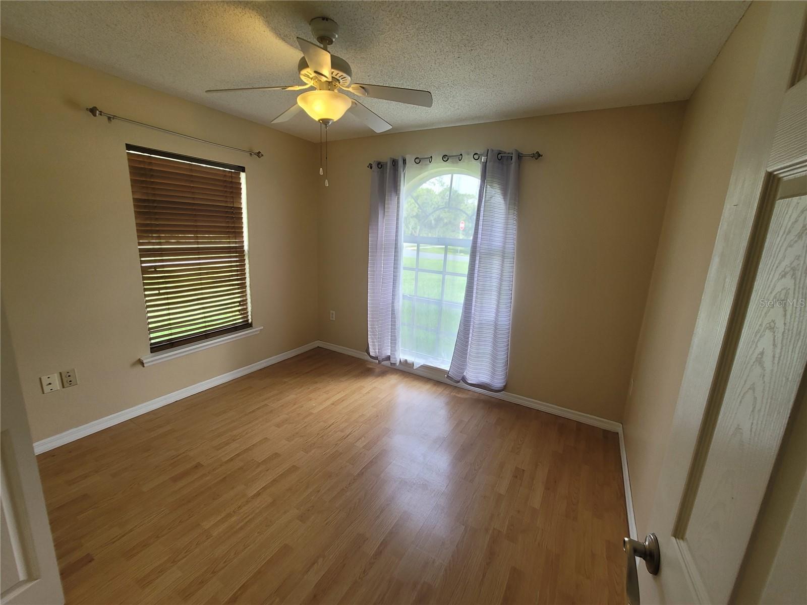 Image 9 of 22 For 723 Bobolink Court