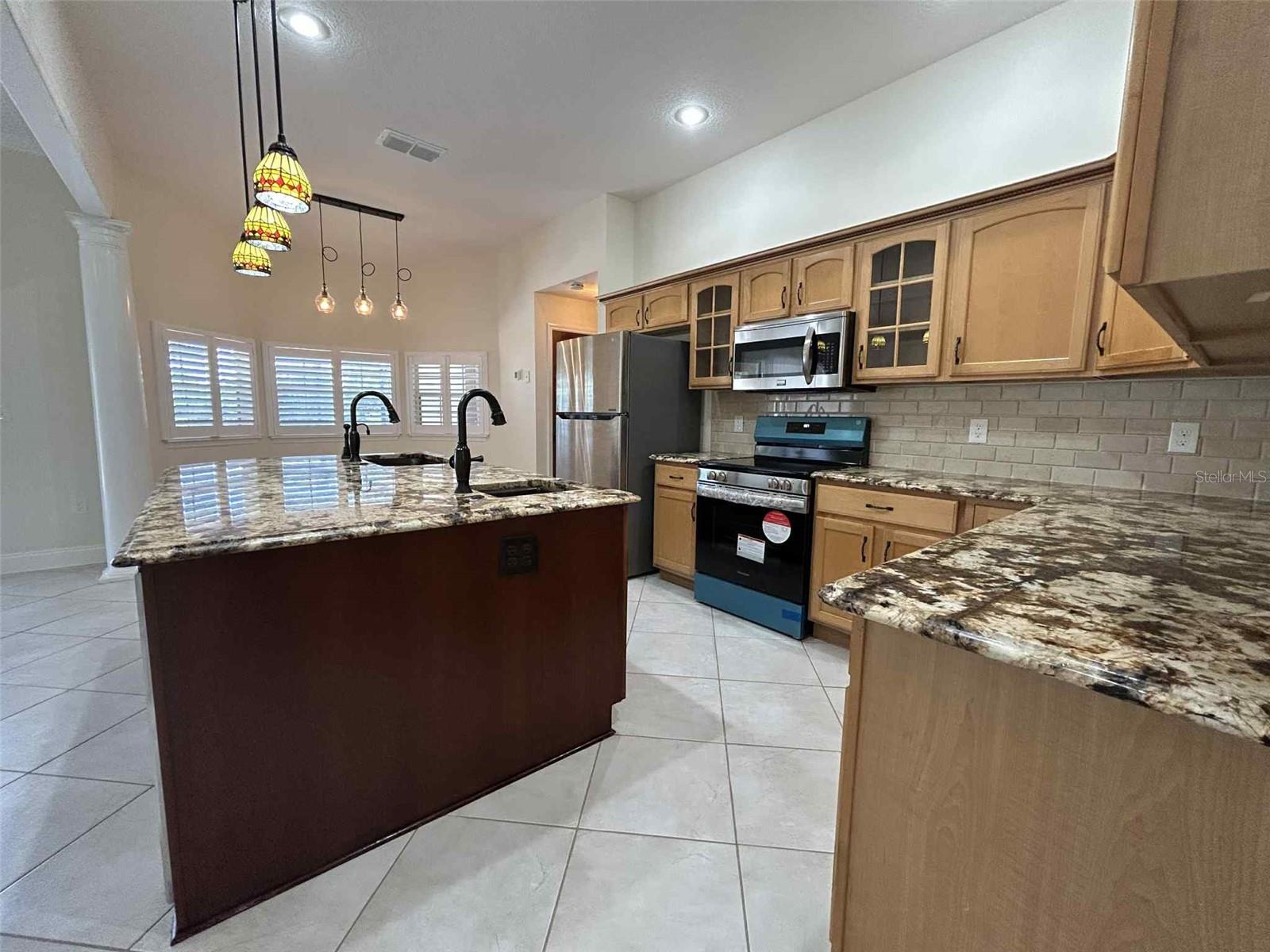 Image 10 of 40 For 1902 Englewood Court