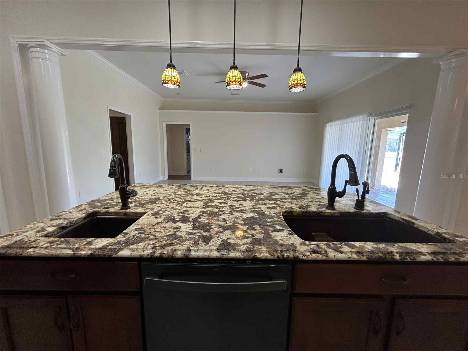 Image 11 of 40 For 1902 Englewood Court