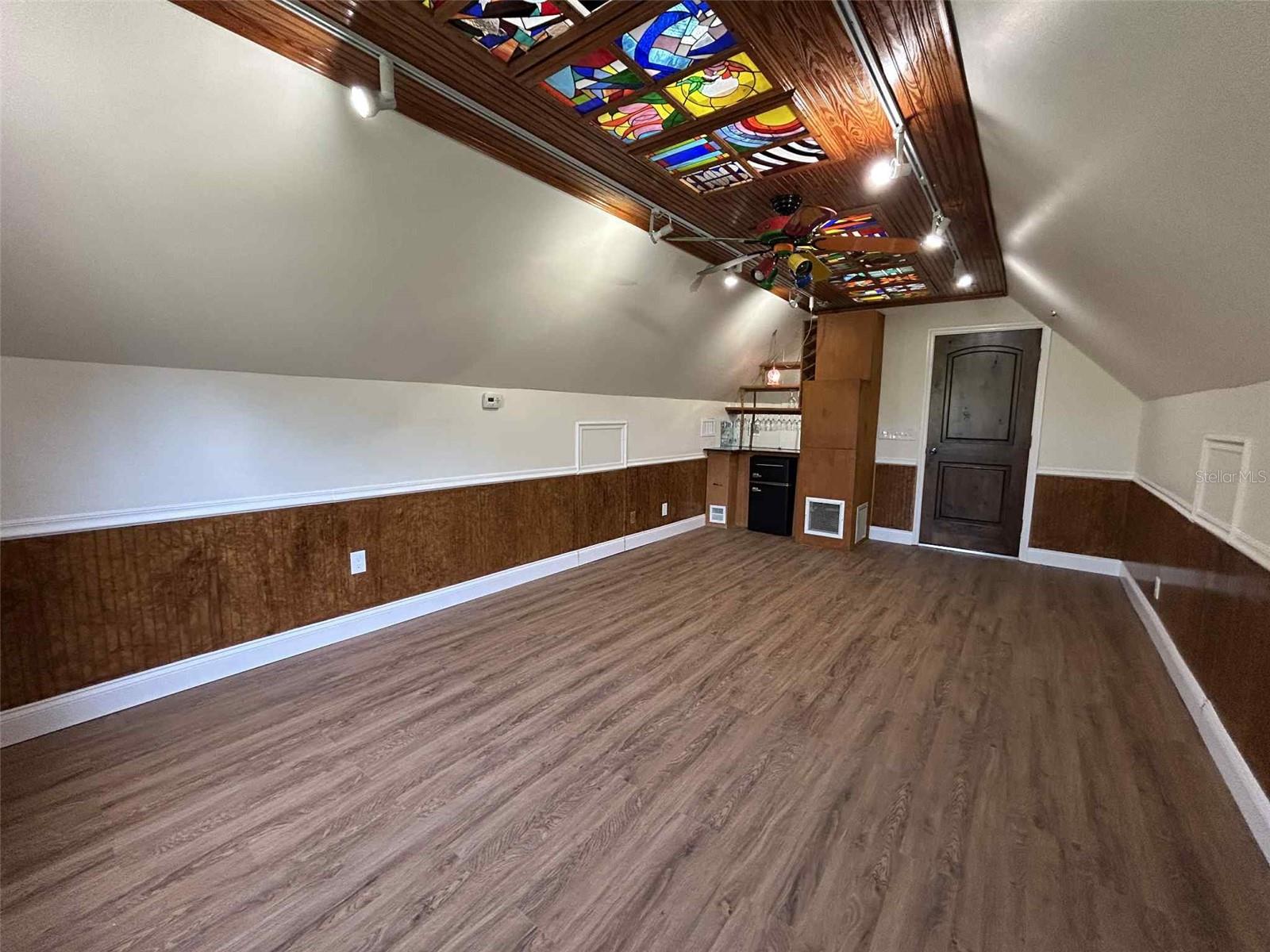 Image 26 of 40 For 1902 Englewood Court