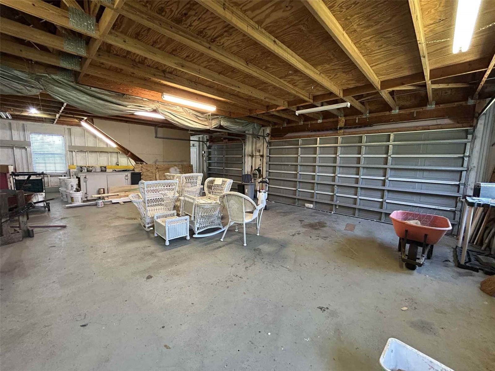 Image 33 of 40 For 1902 Englewood Court