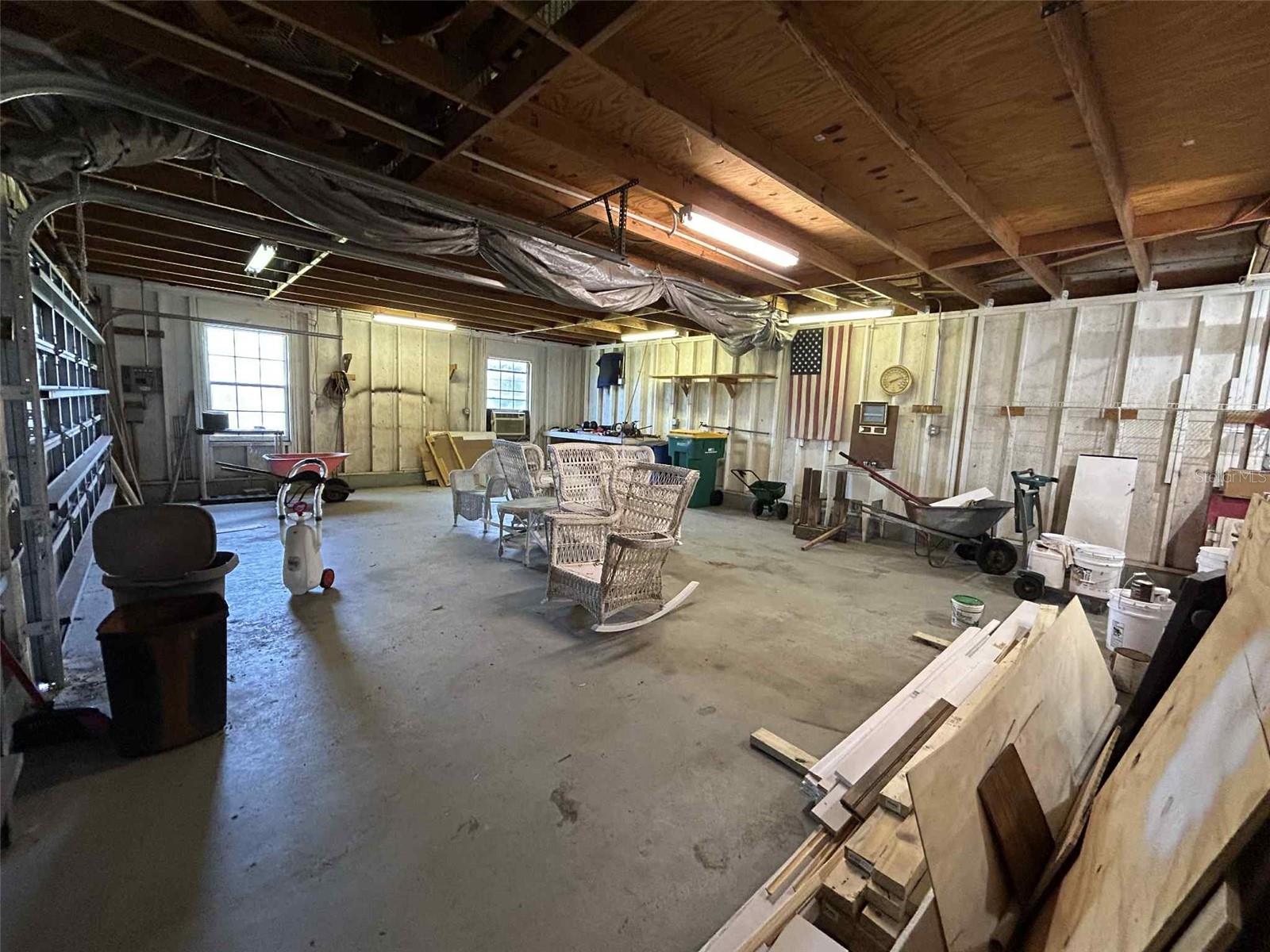 Image 34 of 40 For 1902 Englewood Court