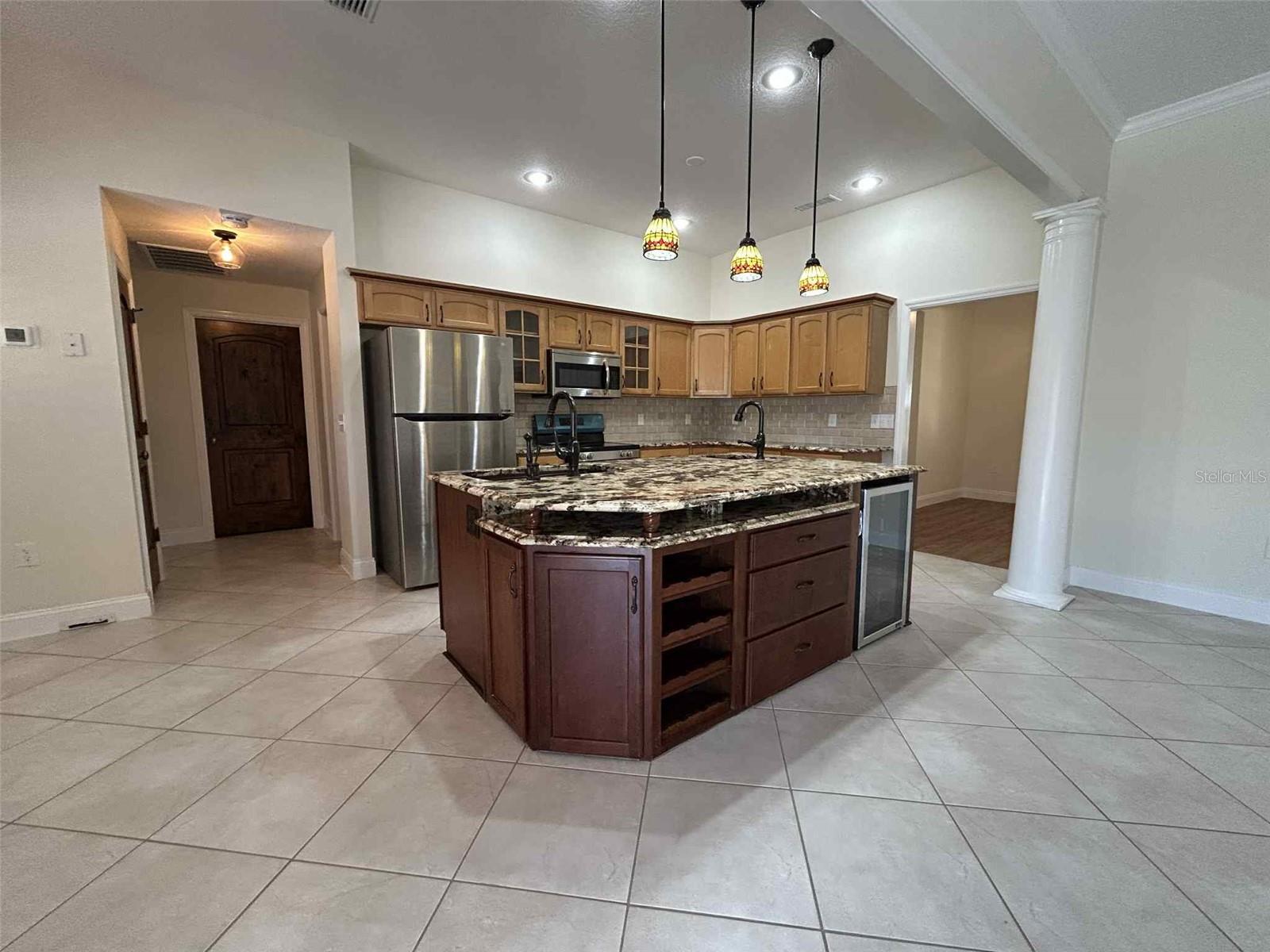 Image 9 of 40 For 1902 Englewood Court