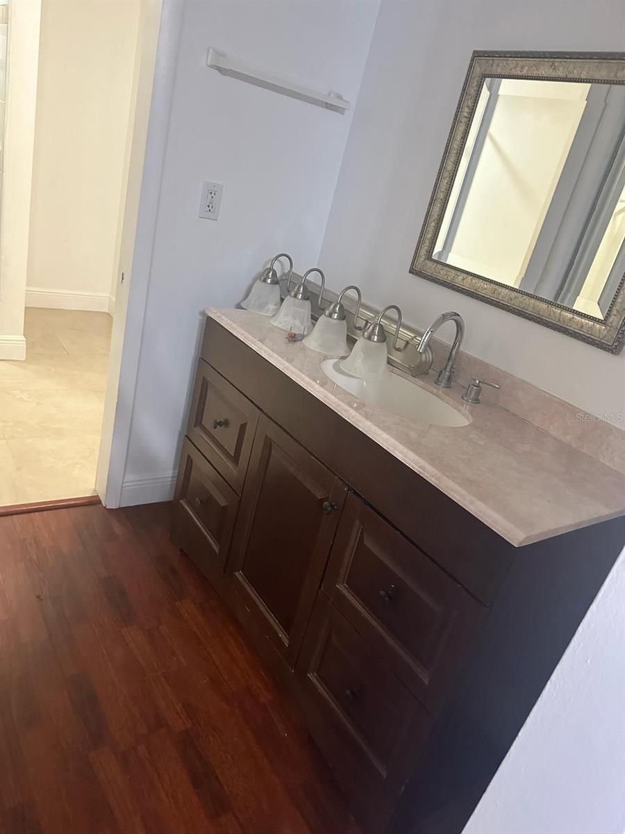Image 5 of 12 For 1926 Cattleya Drive 3a