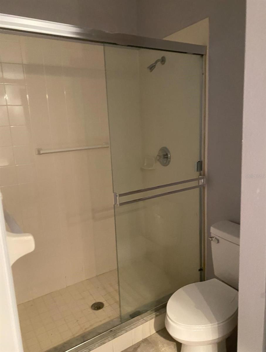 Image 10 of 11 For 1548 Tiverton Boulevard