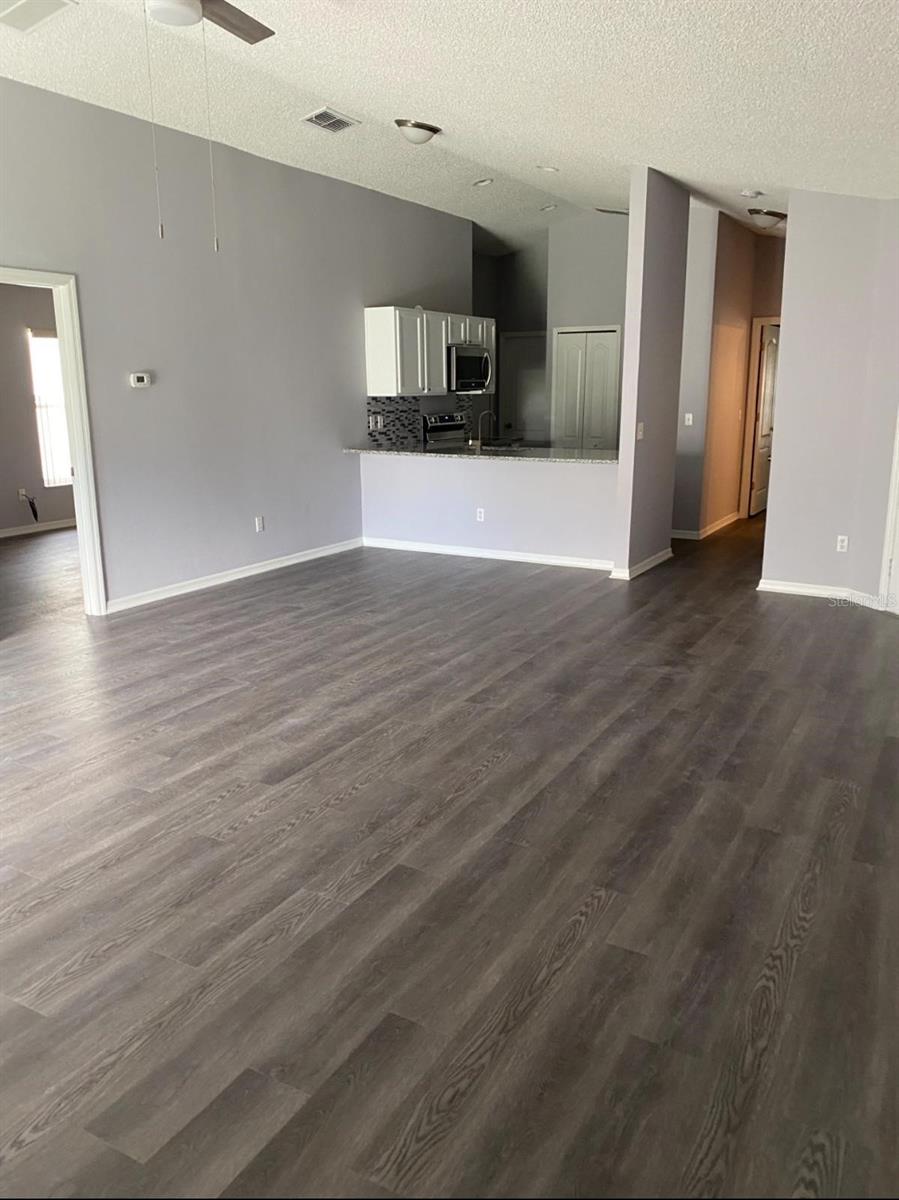 Image 2 of 11 For 1548 Tiverton Boulevard